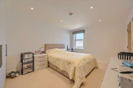 Apt 8, Braye Gardens, Rue Du Tertre, Vale, Image 6