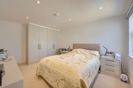 Apt 8, Braye Gardens, Rue Du Tertre, Vale, Image 7