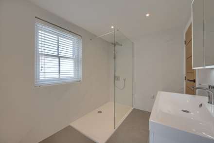 3, La Charroterie, St Peter Port, Image 12