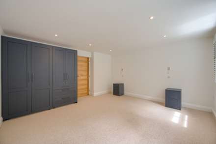 3, La Charroterie, St Peter Port, Image 9