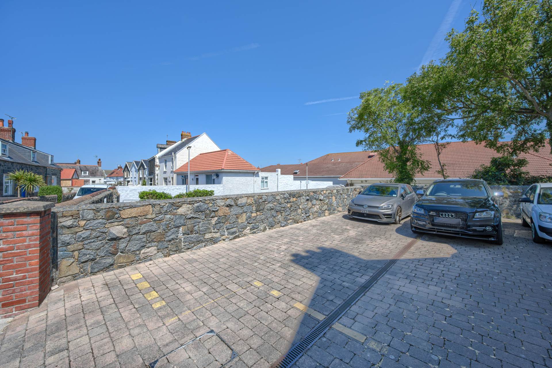 Flat 2 Les Ormes, Roland Road, St Sampson, Image 7