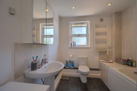Flat 2 Les Ormes, Roland Road, St Sampson, Image 5