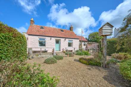 Honeysuckle Cottage, La Rue Des Villets, Forest