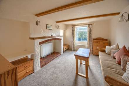 Honeysuckle Cottage, La Rue Des Villets, Forest, Image 6