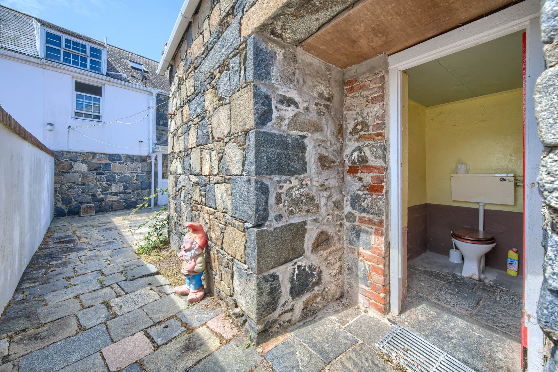 1 Grange Place, Le Hurel Road, Vale, Image 21