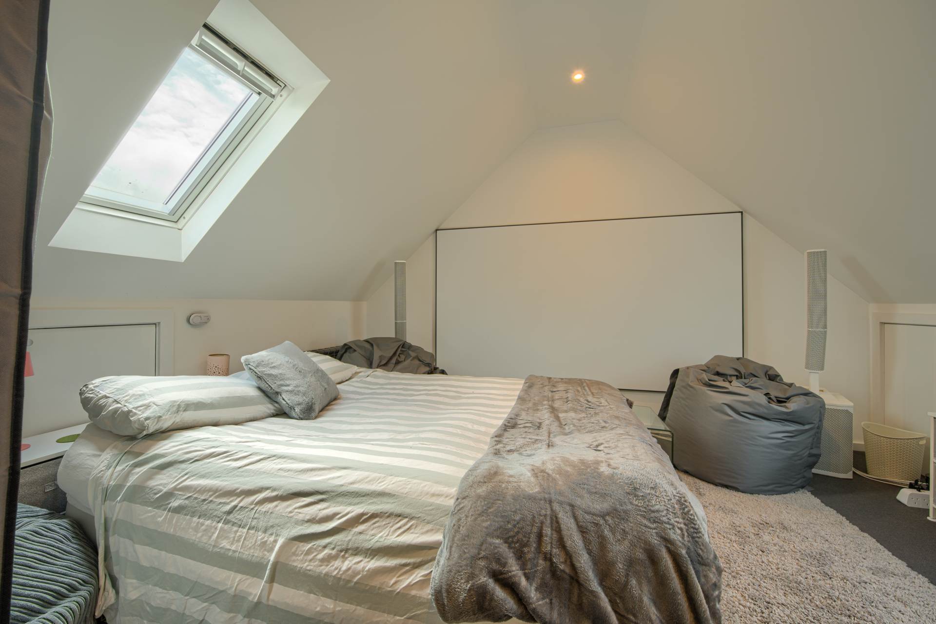 2 La Maisonette