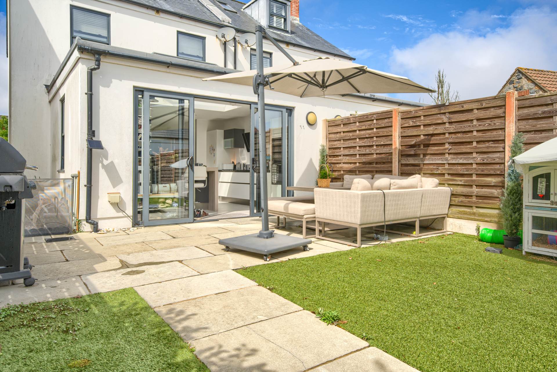 2 La Maisonette