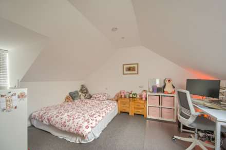 2 La Maisonette