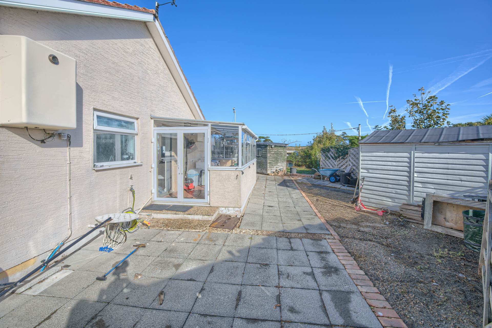 Avalon, 8 Clos Des Sablons, Sandy Lane, Image 16