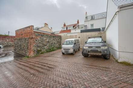 Montrose, New Paris Road, St Peter Port, Image 15