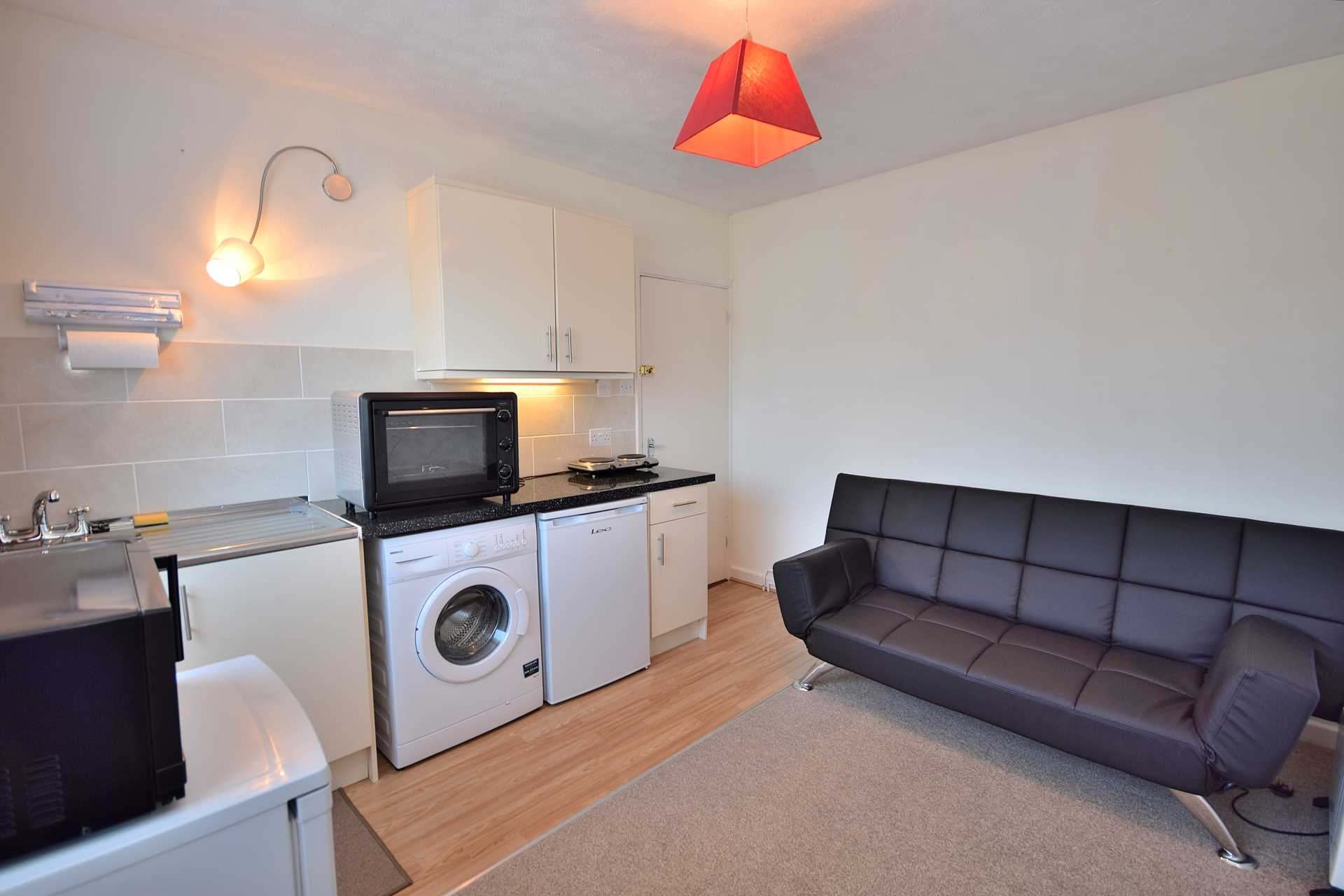 Mirabelle, Glebe Close, La Neuve Rue, Image 16