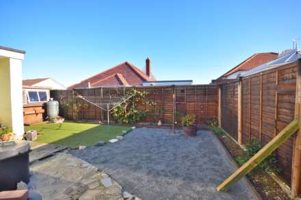 Mirabelle, Glebe Close, La Neuve Rue, Image 17