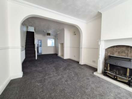 High Street, Saltney, Image 2