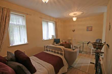 Telford Way, Chester, Image 7