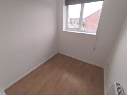 Lambourne Close, Great Sutton, Image 9