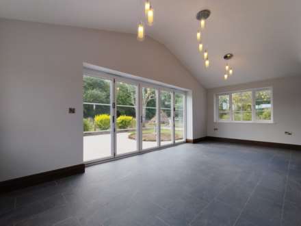 Chester Road, Bretton, Image 5