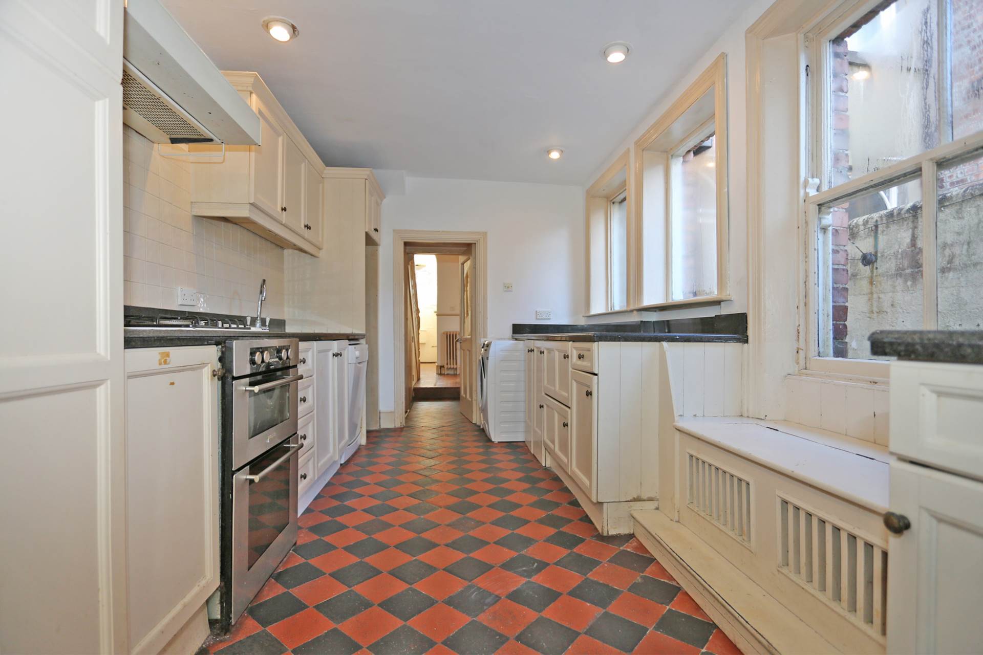 12 Crescent Avenue, O`Connell Avenue, Limerick 12 Crescent Avenue, O`Connell Avenue, Limerick