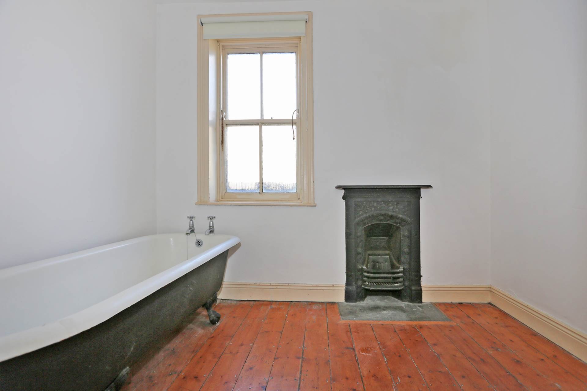 12 Crescent Avenue, O`Connell Avenue, Limerick 12 Crescent Avenue, O`Connell Avenue, Limerick