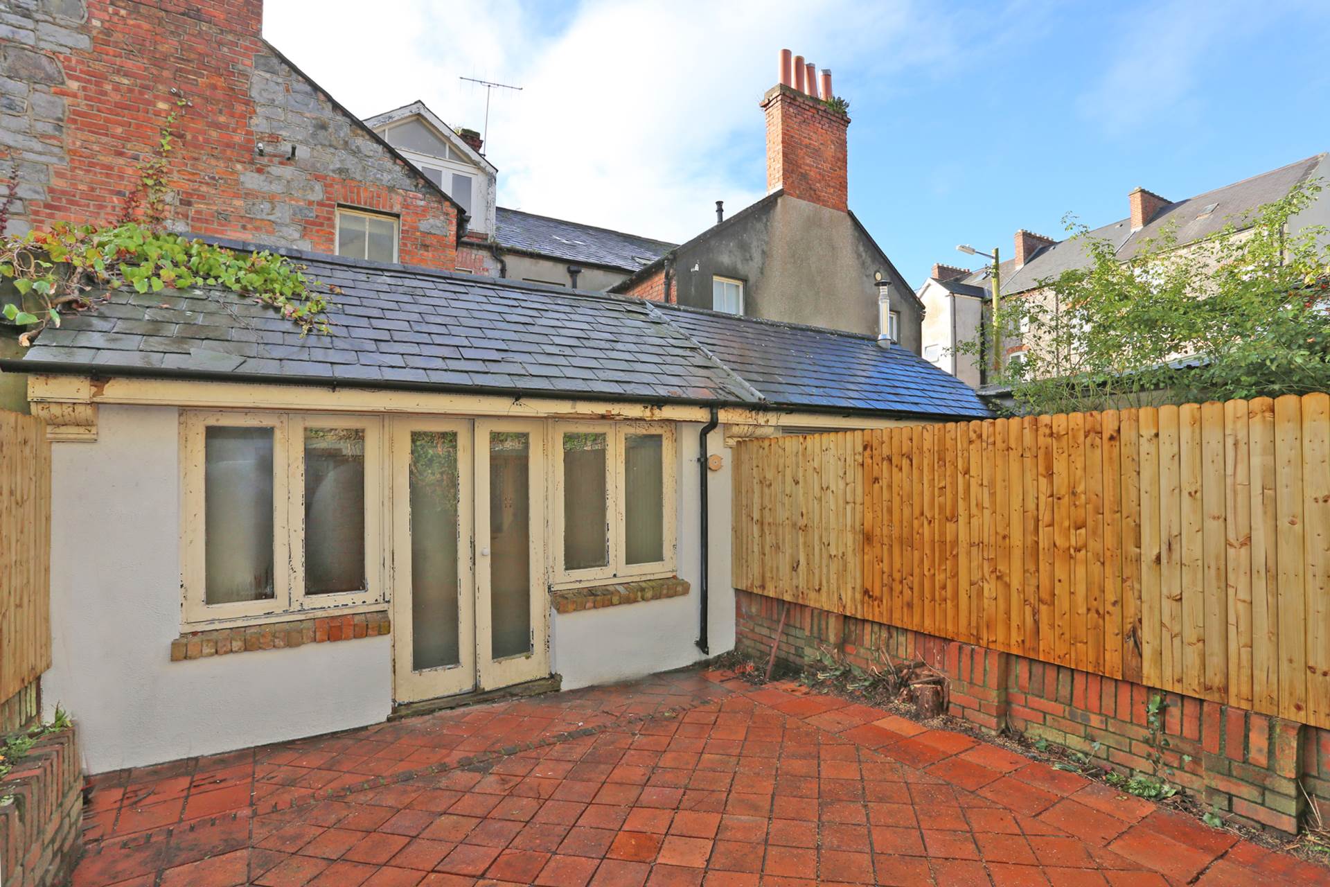 12 Crescent Avenue, O`Connell Avenue, Limerick 12 Crescent Avenue, O`Connell Avenue, Limerick