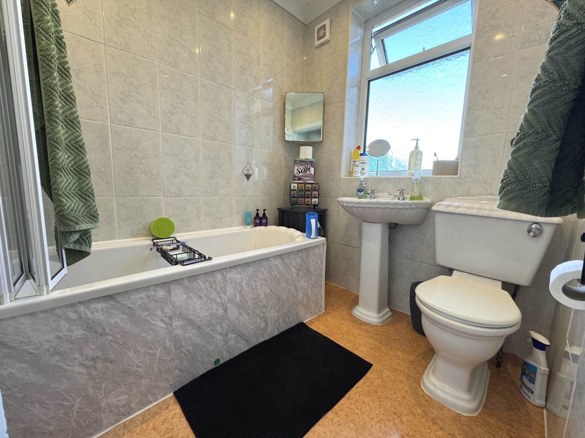 Collyhurst Avenue, Blackpool, FY4 3NQ, Image 6
