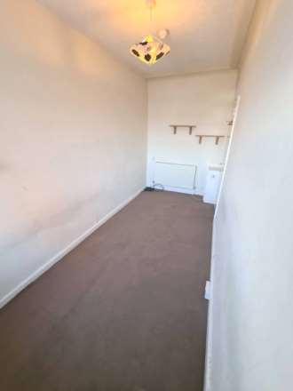 560 Lytham Road, Flat 3, Image 6