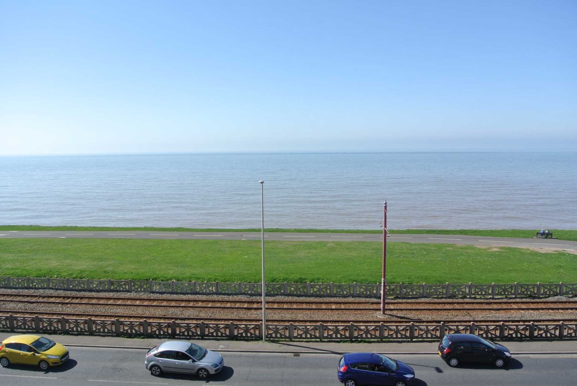 Dales View, Queens Promenade, Blackpool, FY2 9AB, Image 11