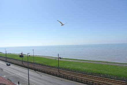 Dales View, Queens Promenade, Blackpool, FY2 9AB, Image 10