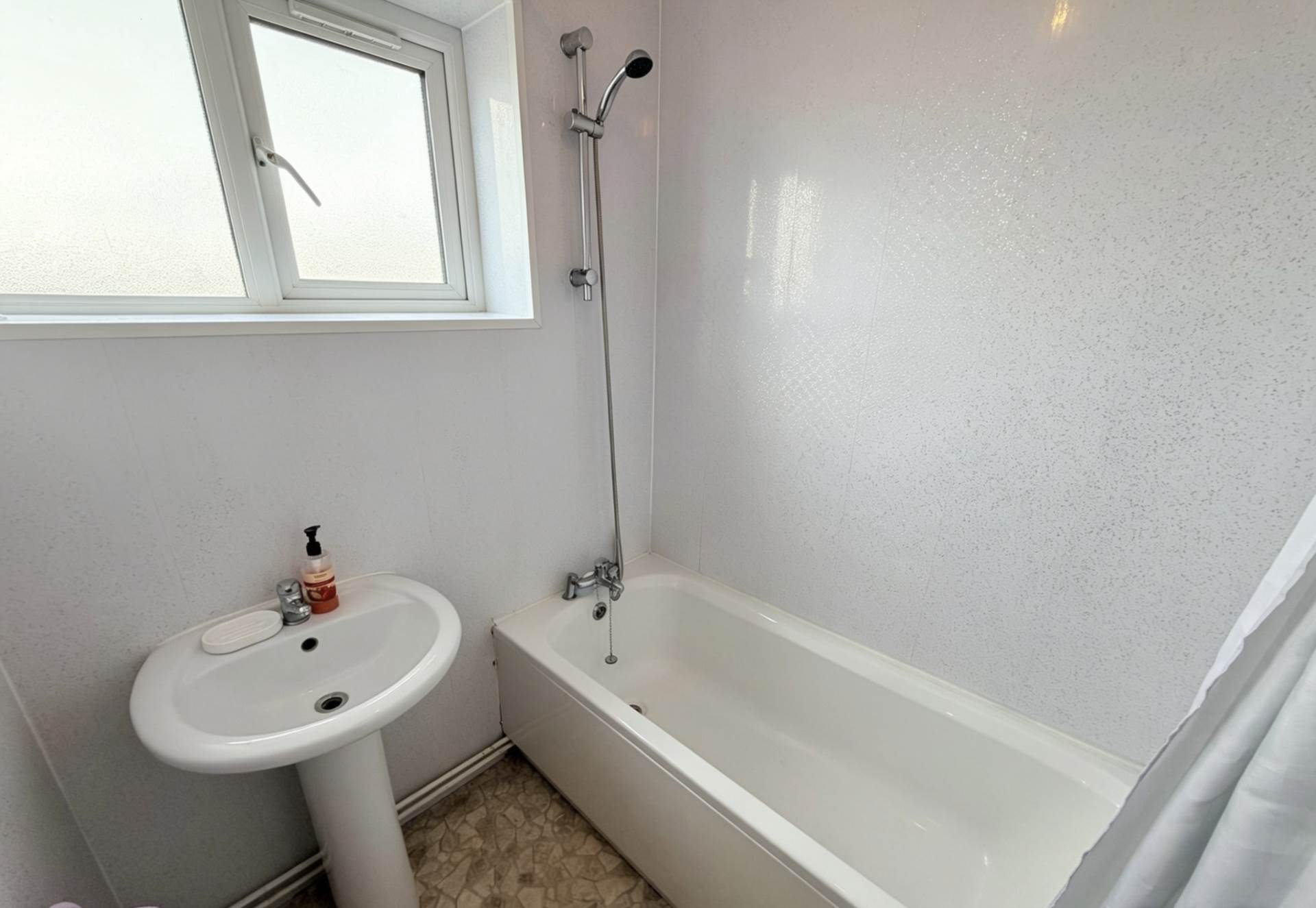 Crescent Court, Blackpool, FY4 1ST, Image 9