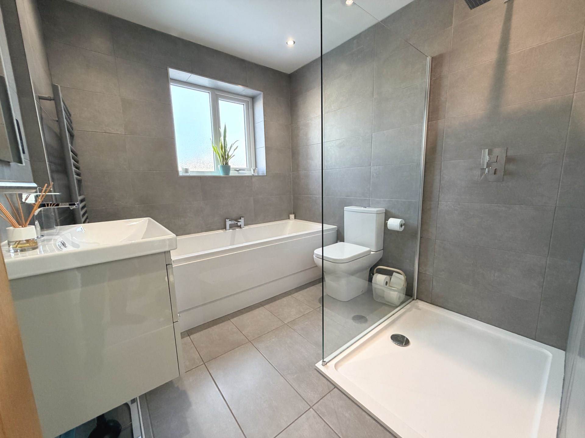 Weeton Avenue, Blackpool, FY4 3QW, Image 12