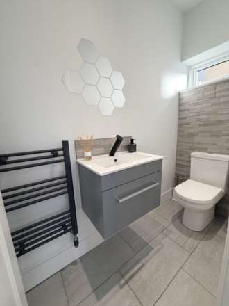 Weeton Avenue, Blackpool, FY4 3QW, Image 8