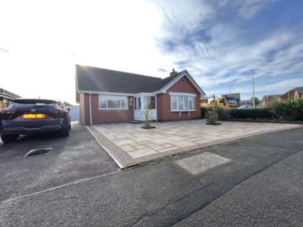Lowfield Road, Blackpool, FY4 5BL, Image 1