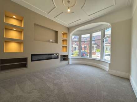 Manor Road, Blackpool, FY1 4EB