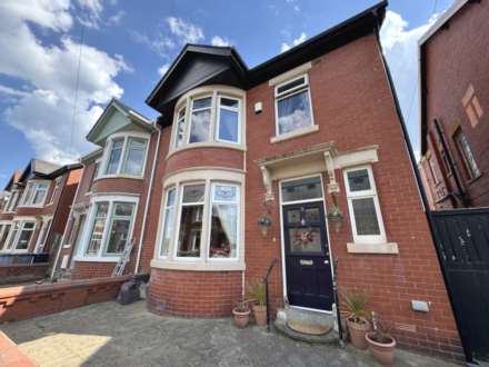 Hampton Road, Blackpool, FY4 1JB