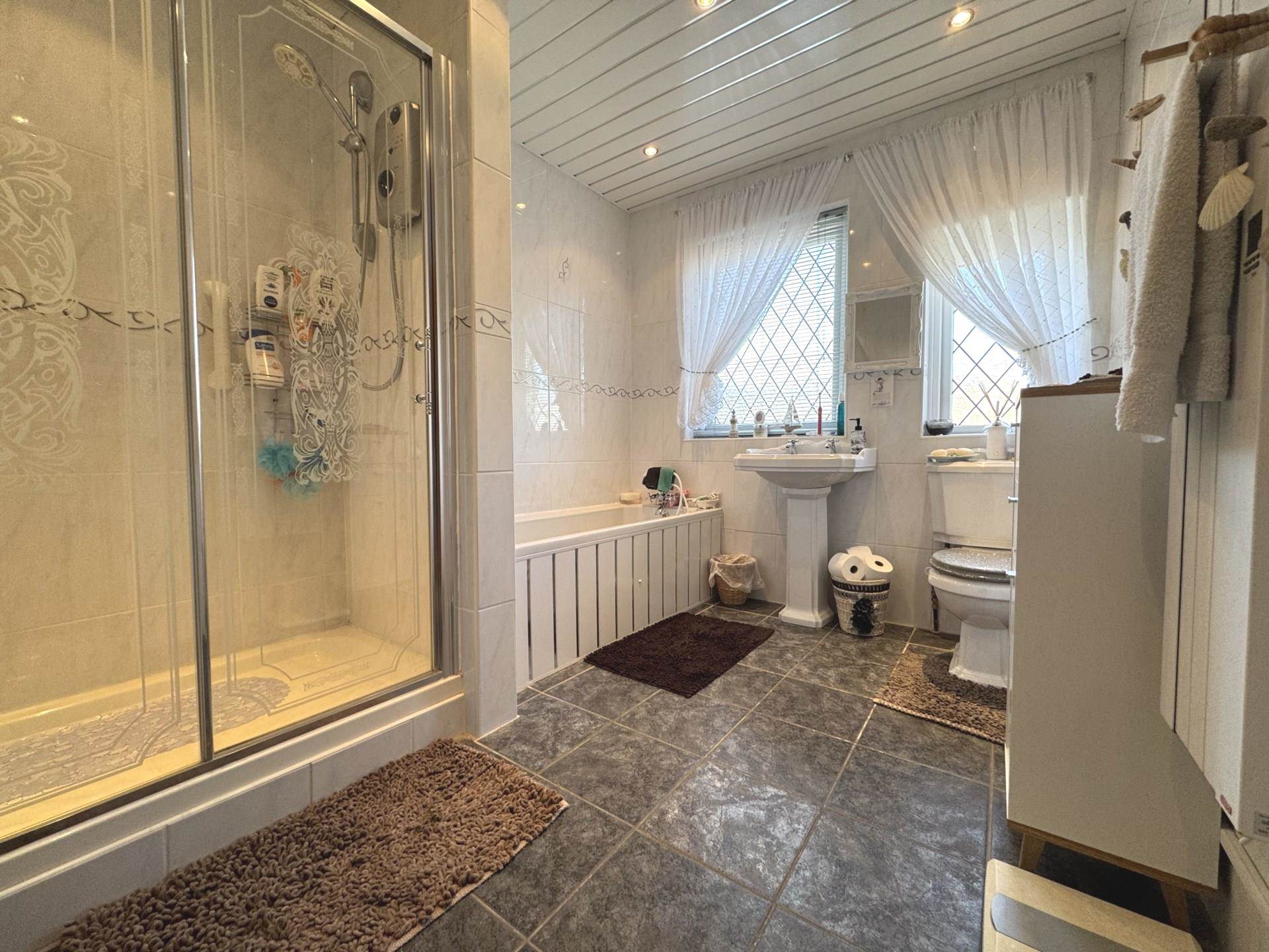Rosebery Avenue, Blackpool, FY4 1LA, Image 12