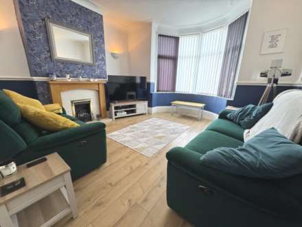 Rosebery Avenue, Blackpool, FY4 1LB, Image 2