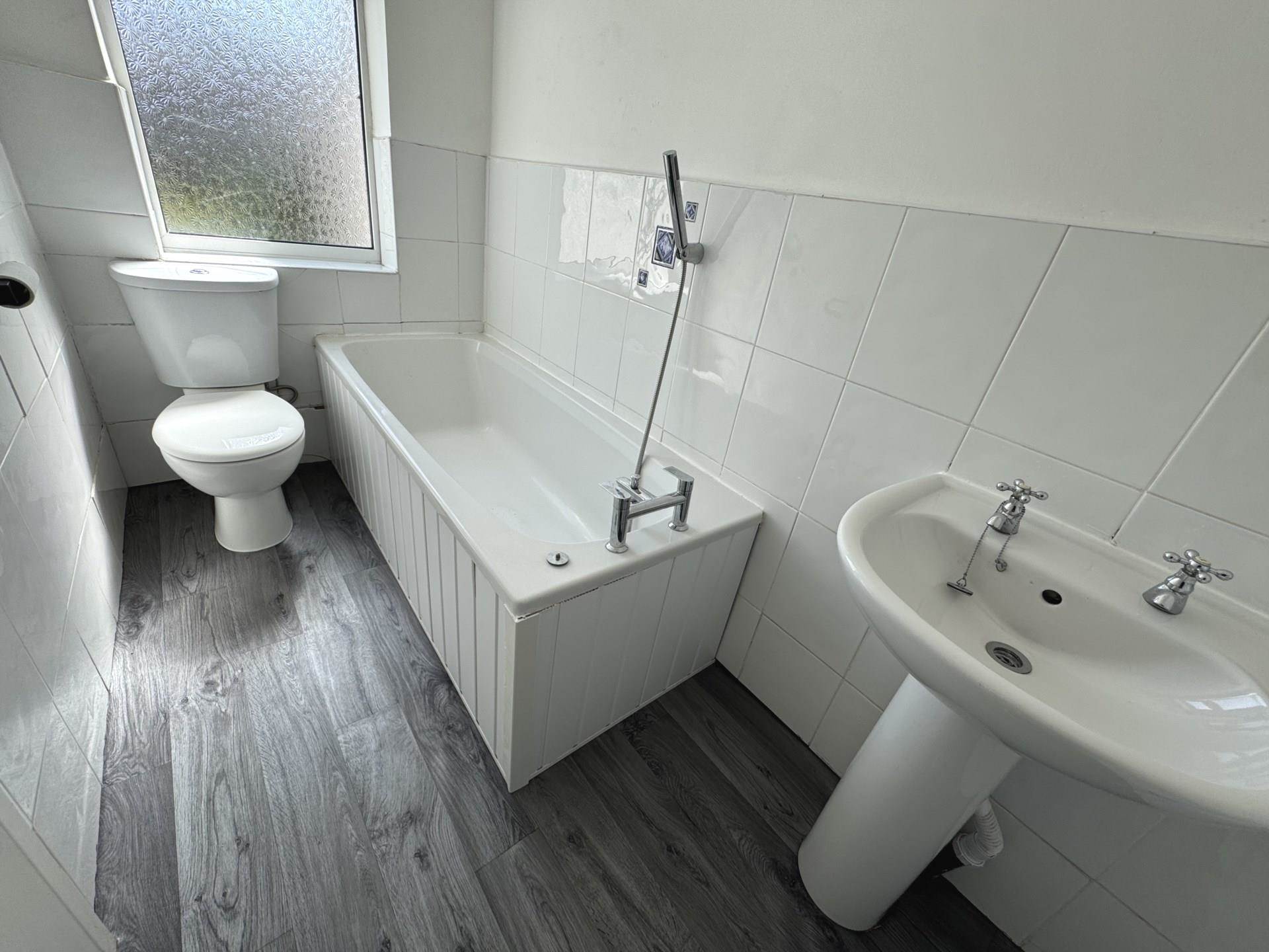 Newhouse Road, Blackpool, FY4 4PB, Image 5