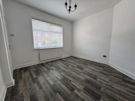 Sharow Grove, Blackpool, FY1 5NE, Image 2