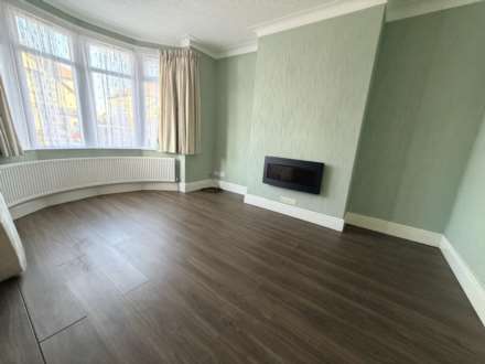 Faringdon Avenue, Blackpool, FY4 3QQ, Image 2