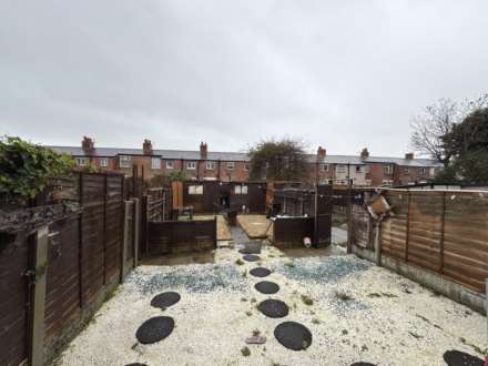 Stretton Ave, Blackpool, FY4 4AQ, Image 15