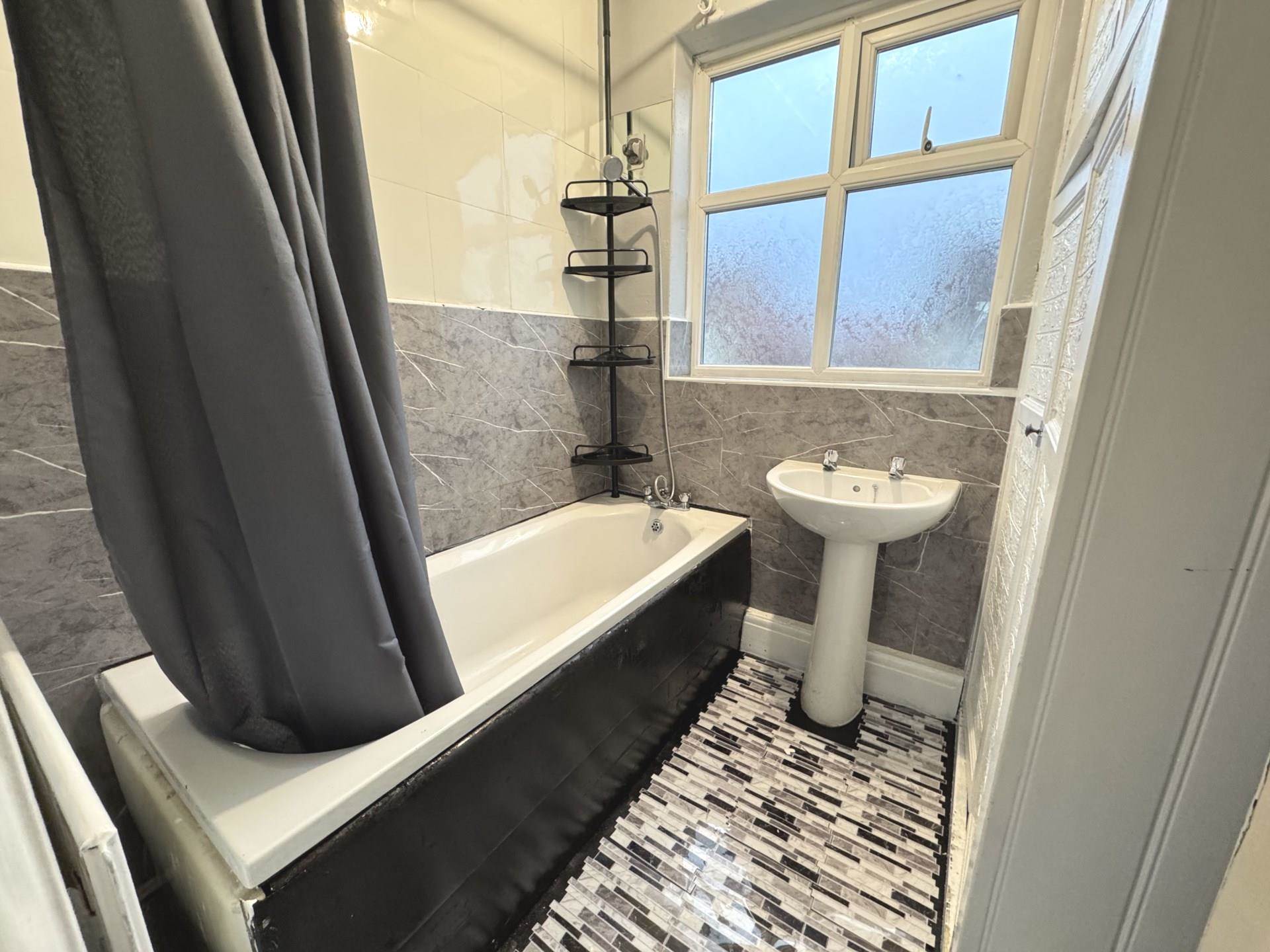 Belvere Avenue, Blackpool, FY4 2LW, Image 8