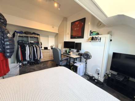 Clifton Avenue, Blackpool, FY4 4RF, Image 14