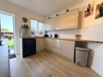 Clifton Avenue, Blackpool, FY4 4RF, Image 4