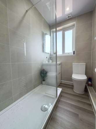 Clifton Avenue, Blackpool, FY4 4RF, Image 9