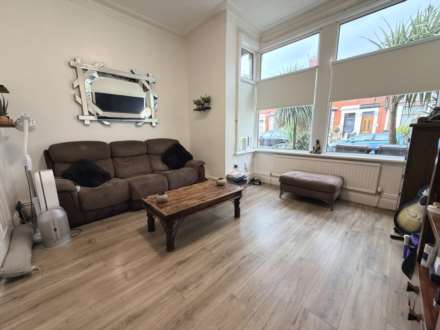 Woodland Grove, Blackpool, FY3 9EZ, Image 2