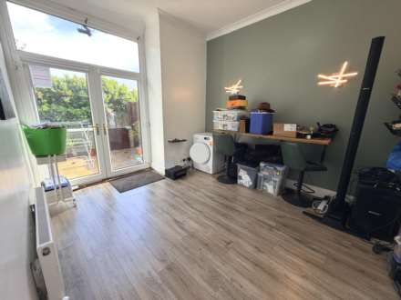 Woodland Grove, Blackpool, FY3 9EZ, Image 5
