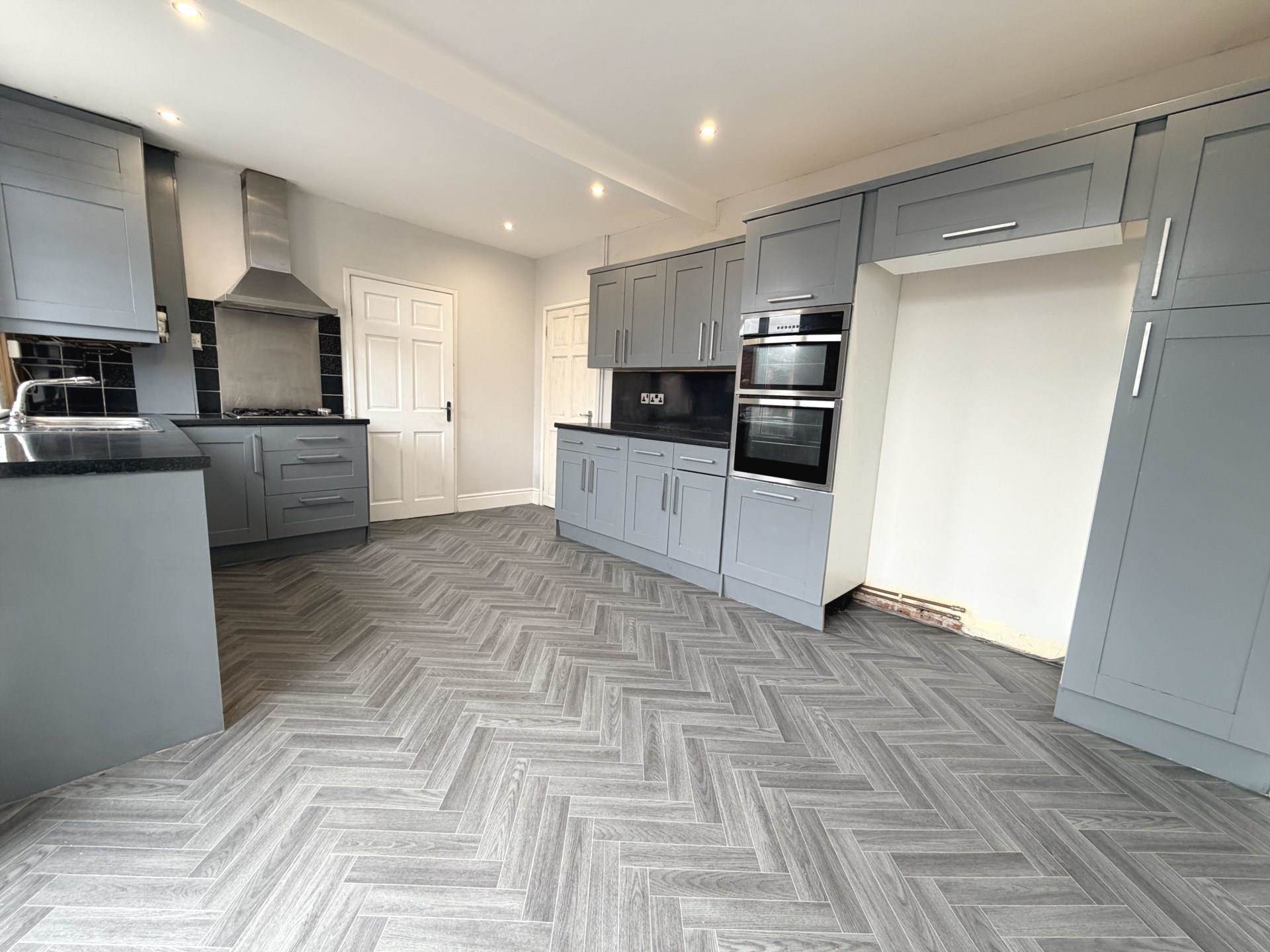 Belvere Avenue, Blackpool, FY4 2LW, Image 4