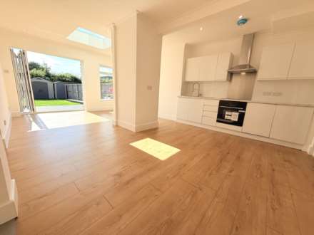 Henson Avenue, Blackpool, FY4 3LZ, Image 3