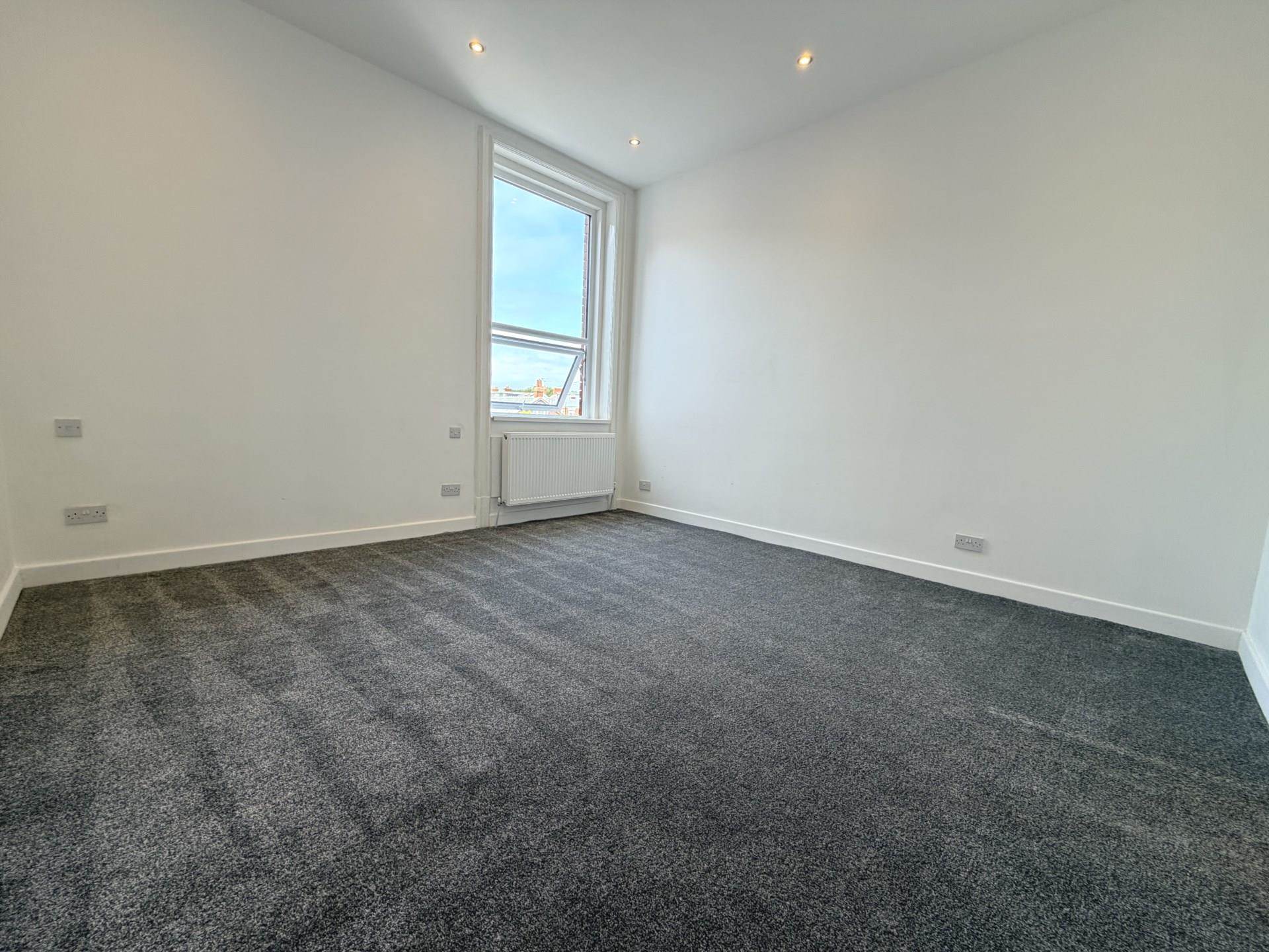 Broadway, Blackpool, FY4 2HE, Image 4