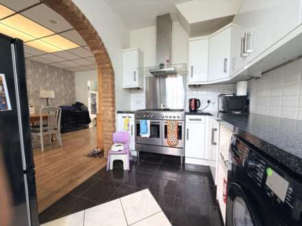 Rosebery Avenue, Blackpool, FY4 1LA, Image 5