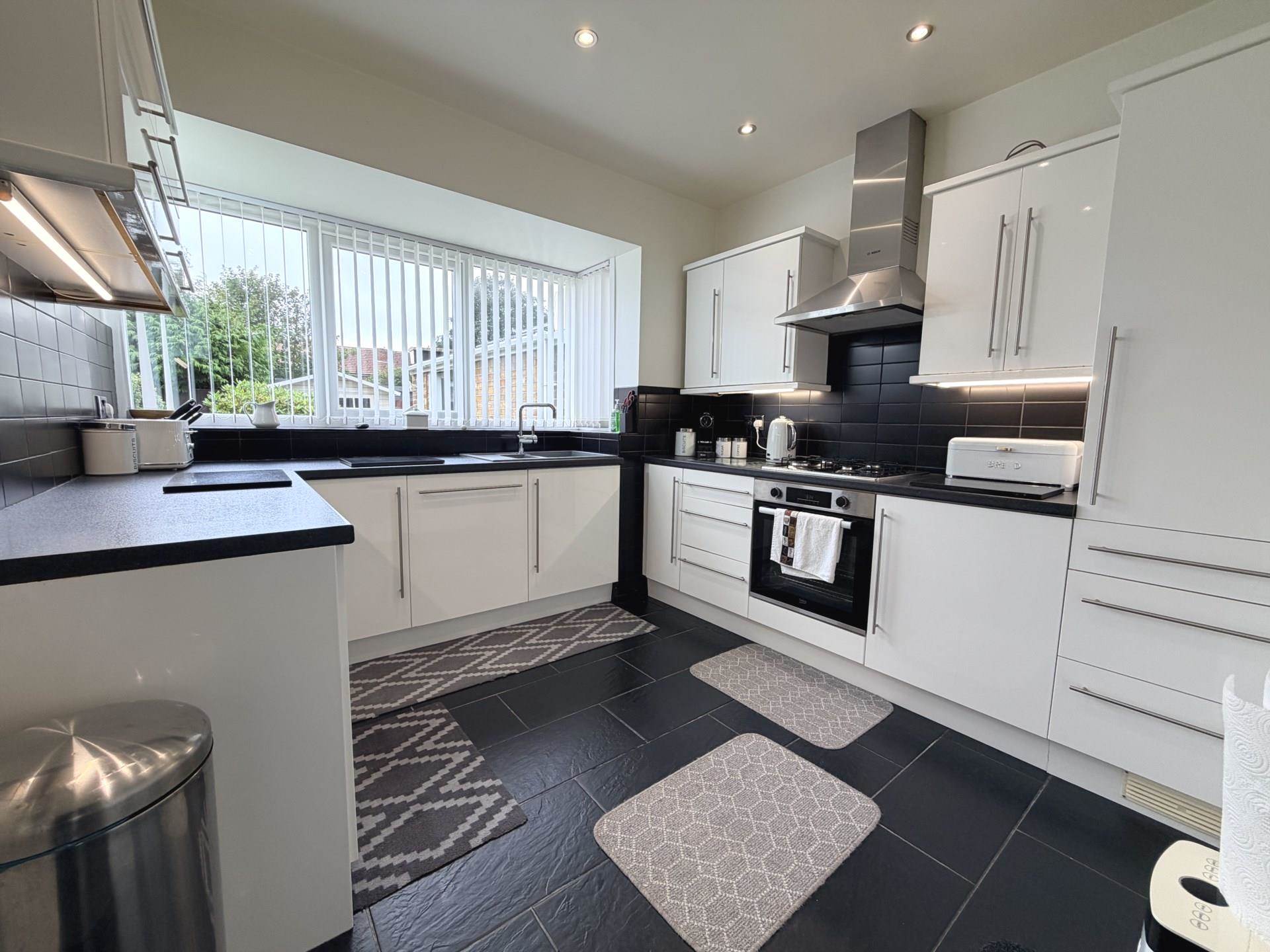 Hampshire Place, Blackpool, FY4 5BA, Image 3